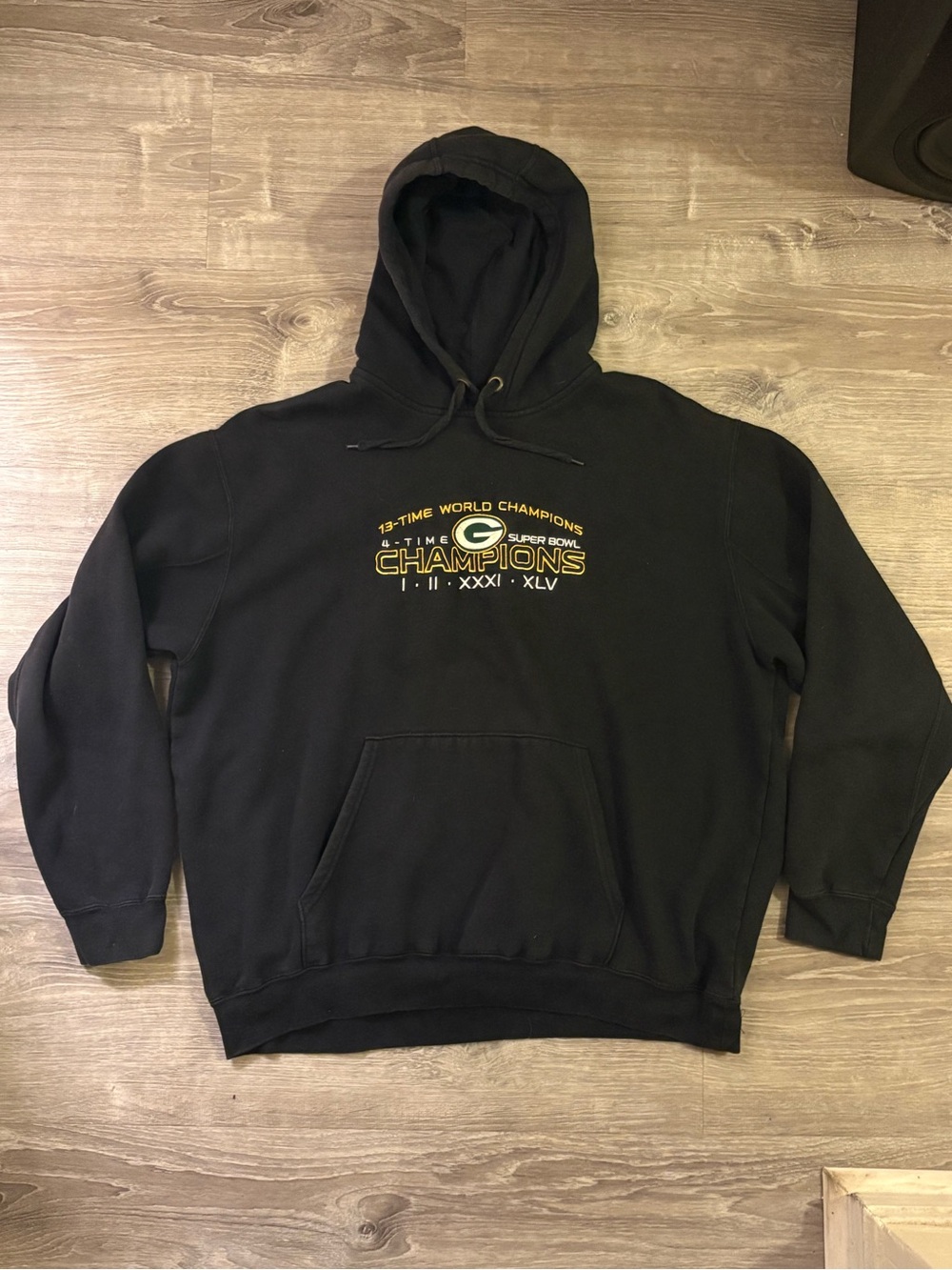 Green Bay Packers Pullover Hoodie - Champions Graphic
